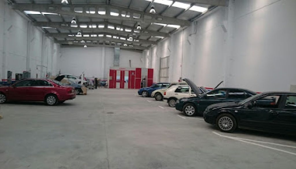 Imagen de Talleres Sil. Chapa y pintura del automovil.