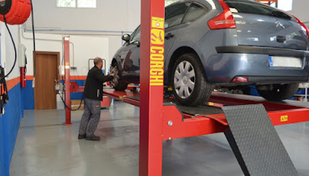 Imagen de Coscollar Automocion - Taller Mecanico en Aldaia