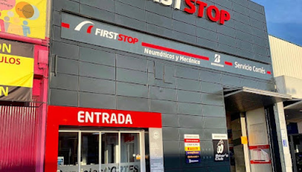 Imagen de Neumaticos en Sevilla * Servicios Cortes * Montaje y Reparacion