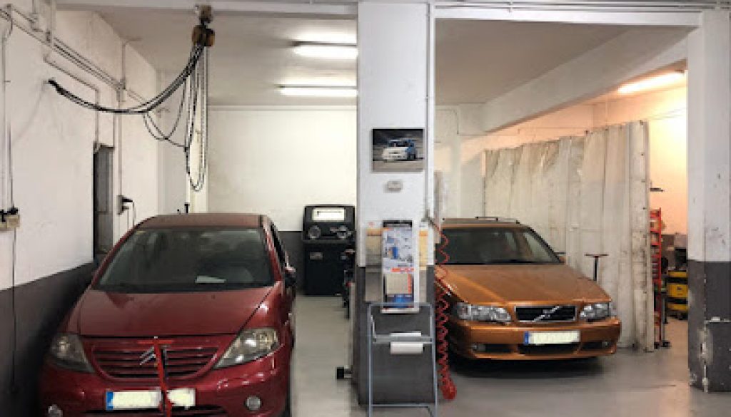 Imagen de TecnocarServeis AutoCrew-Bosch - Taller de coches y motos en Mataro