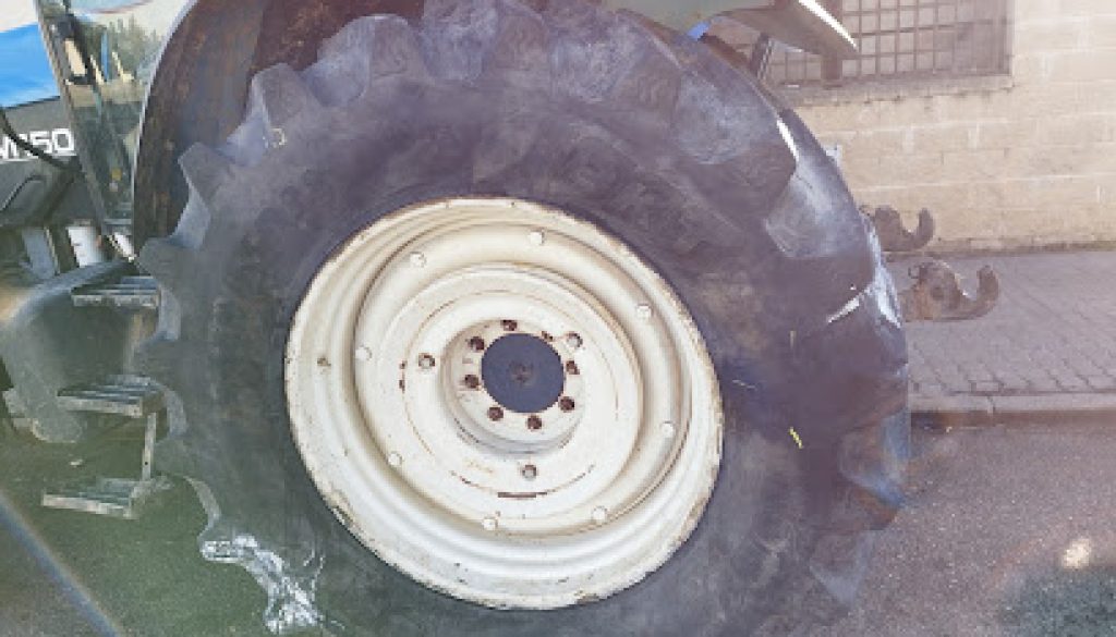 Imagen de NEUMATICOS LOS LLANOS