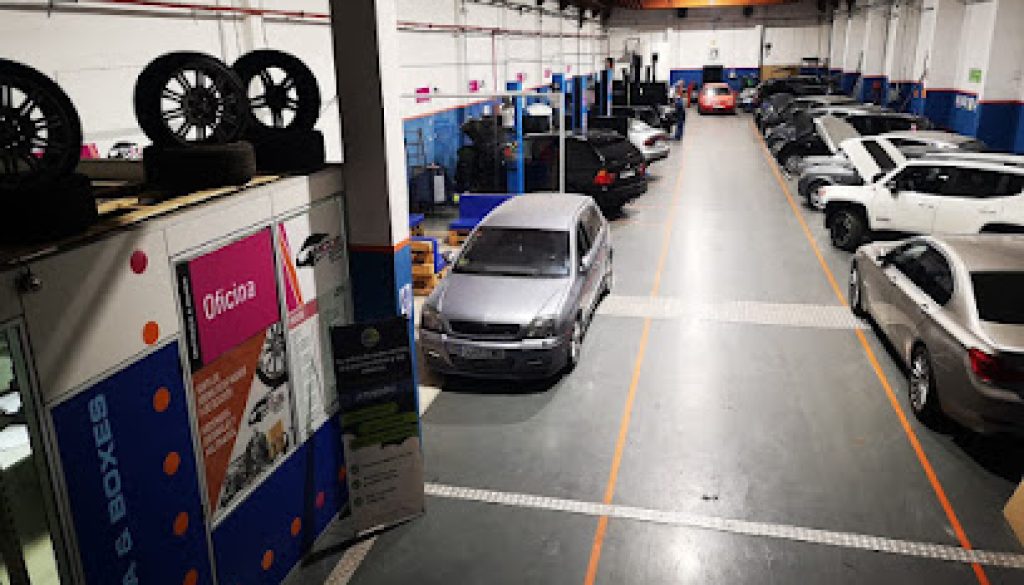 Imagen de Taller Motor Home - Alquiler de Box Zaragoza