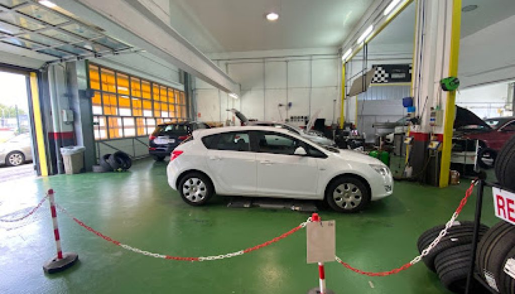 Imagen de Taller AXA Calidad - AUTOS JEA