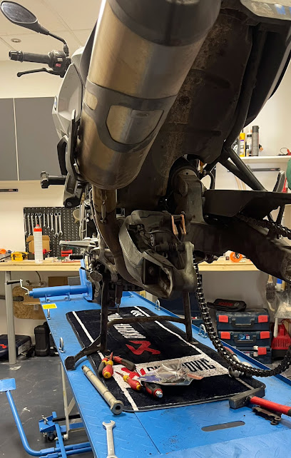 Motor shop