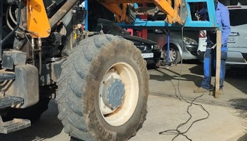 Imagen de AUTOMOTOR LEON PIQUE S.L