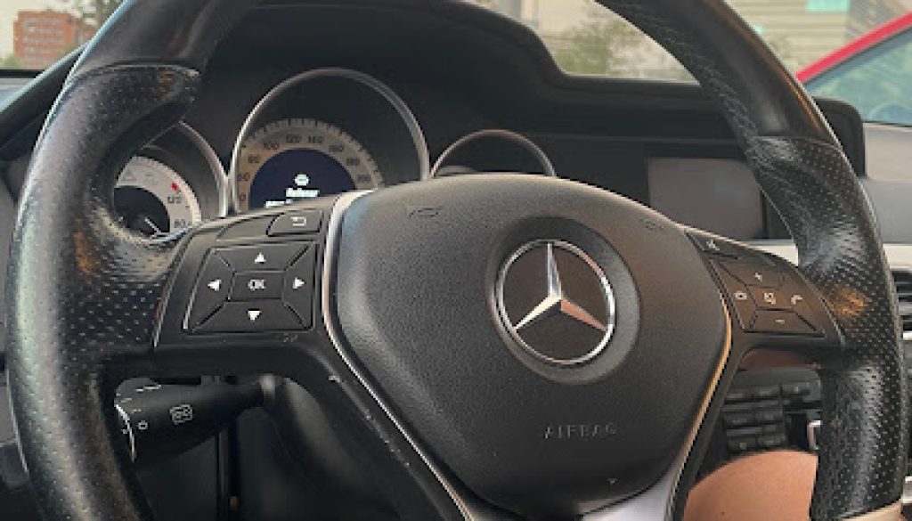 Imagen de INSIDE CAR