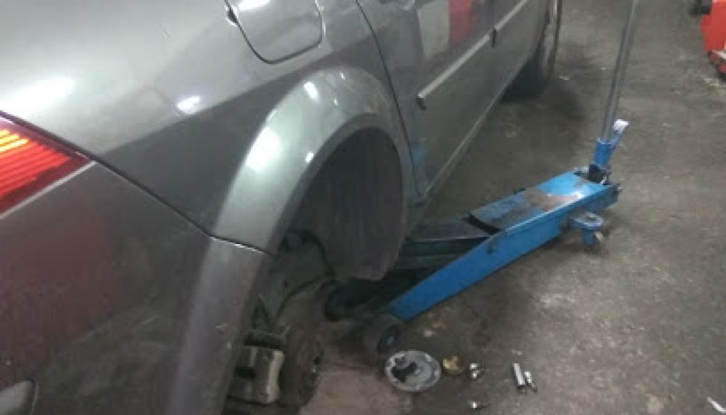 Imagen de Taller mecanico en Manresa - Reparacio Automobil Quim 2017 | SPG Talleres