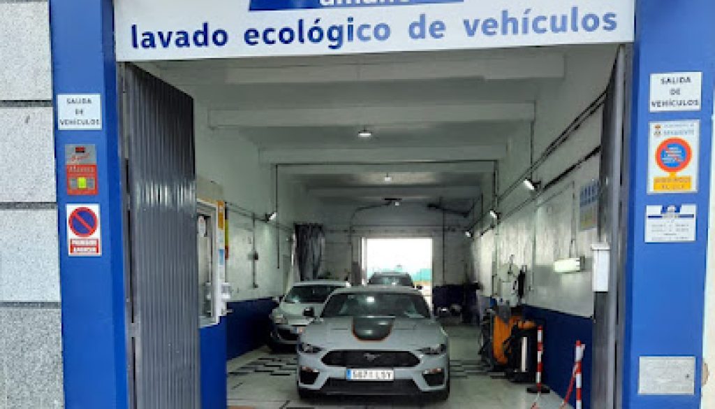 Imagen de LAVADO ECOLOGICO DE VEHICULOS AMANO