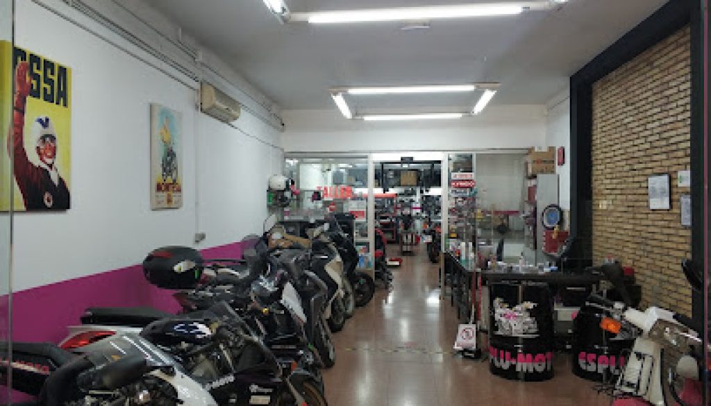 Imagen de ESPLUMOTO - Taller/Tienda de motos esplugues de llobregat