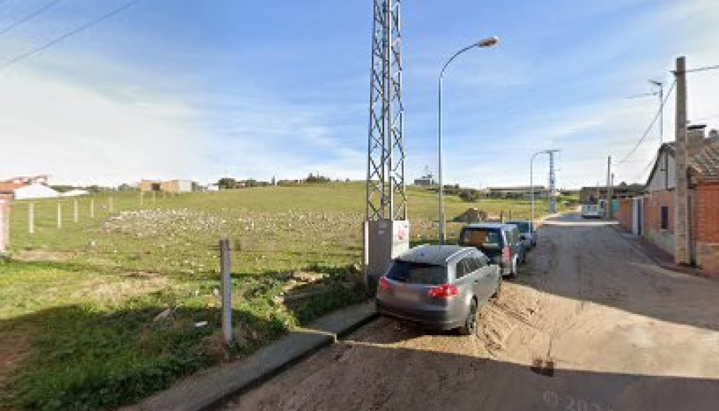 Imagen de GRUAS Y TALLERES SOLANO S.L.