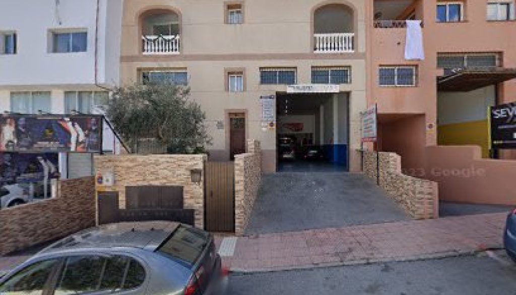 Imagen de TALLERES NAVAS- Talleres mecanicos en Benalmadena - Talleres de coches Benalmadena
