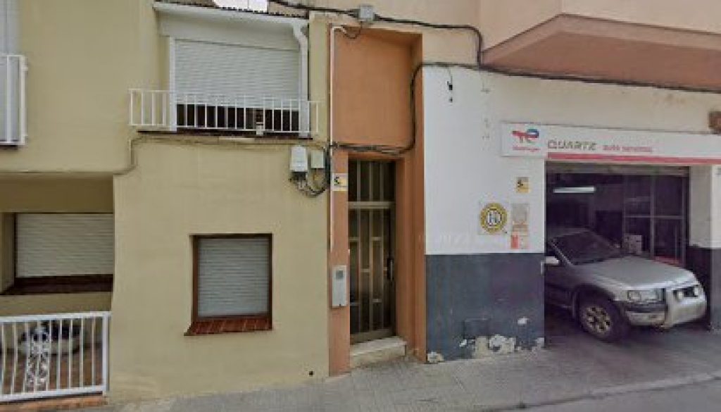 Imagen de TOTAL RAPID OIL CHANGE Tallers Marc